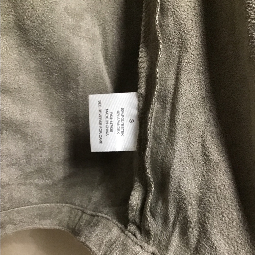 Brand New Cute Vest! - Picture 4 of 8